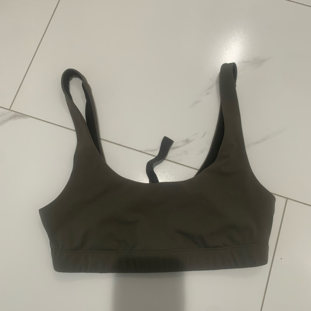 vuori sports bra